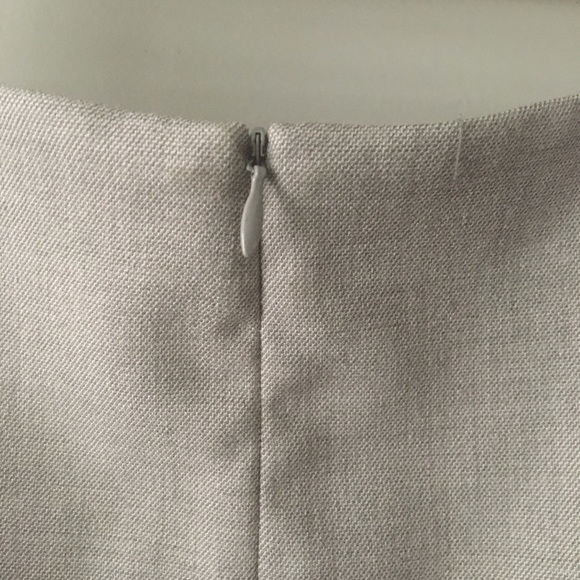 Zara Gray Pencil Skirt with Pockets - Picture 7 of 7